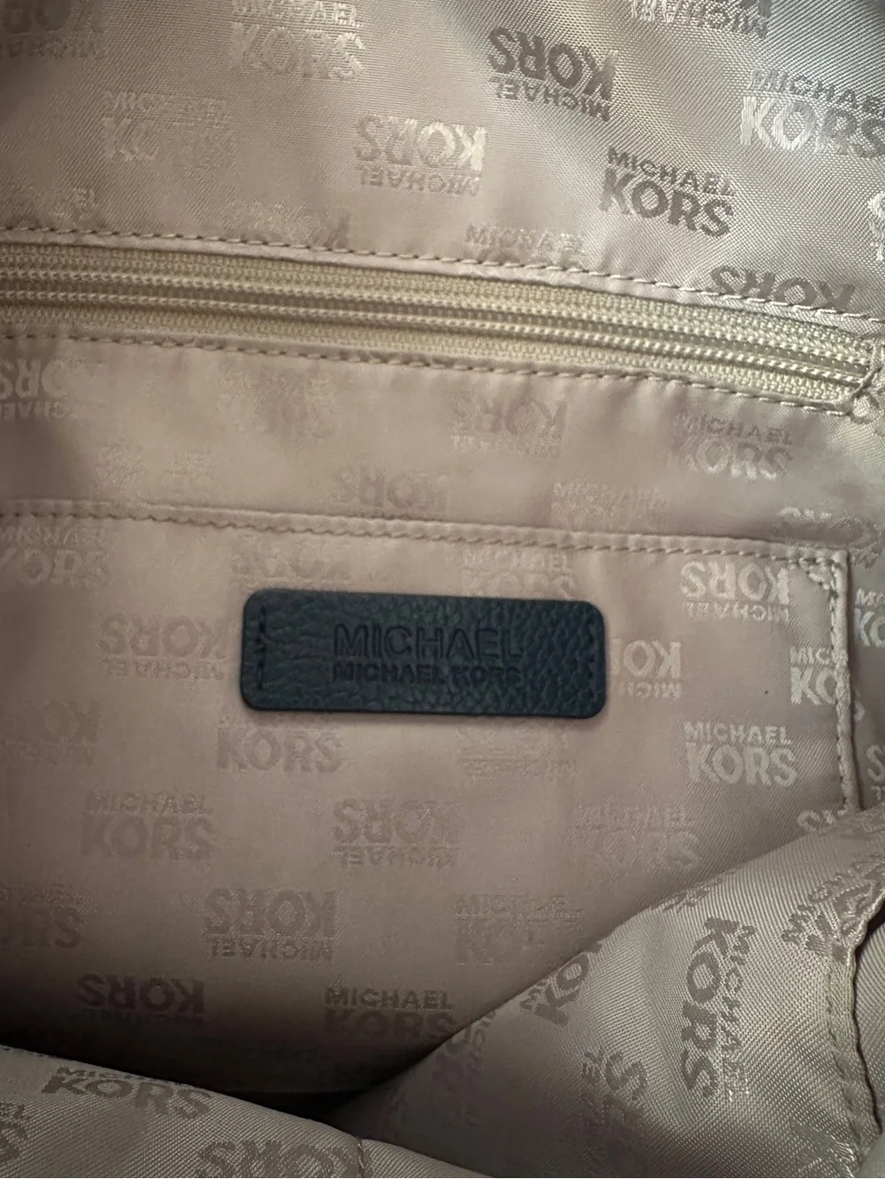 Michael Kors Aria Large Leather Bag in Navy